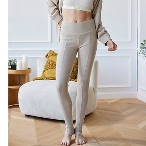 NWT Urban Outfitters‎ Out from Under Colette Ribbed Stirrup Knit Leggings XS